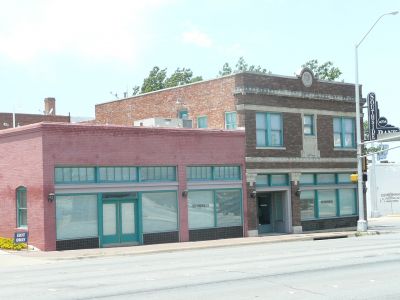 701 Magnolia Hemphill side 2011
