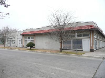 901 Magnolia side 2009

