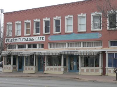 1000 Magnolia 2009
