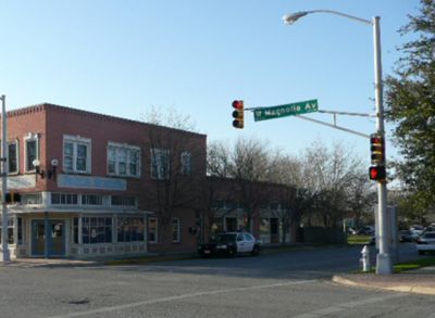 1000 Magnolia east side 2008
