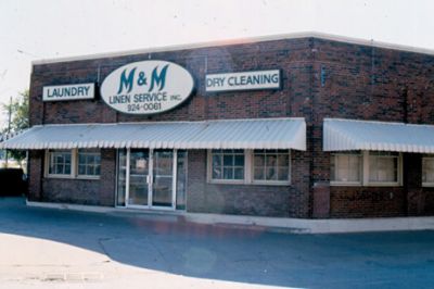 1001 Magnolia 1986
M&M Linen Service
