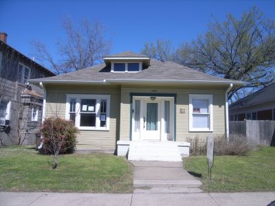 1024 Hawthorne 2010
