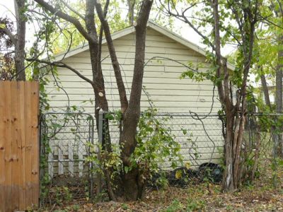 1120 Arlington garage 2008
