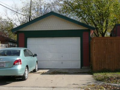 1124 Lilac garage 2008 November
