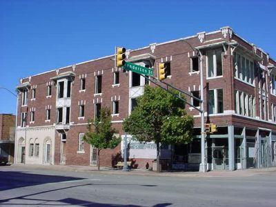 1200 Magnolia 2003
