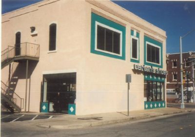 1201 Magnolia side 1995
