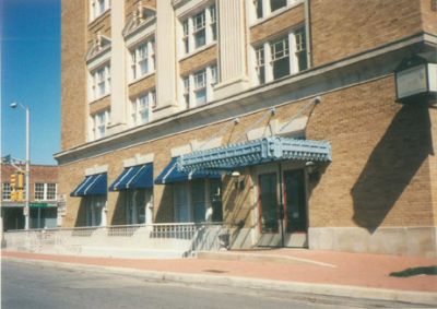1227 Magnolia side 1995
