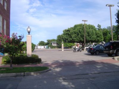 1227 Magnolia parking 2005
