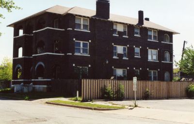 1228 Adams 2000
