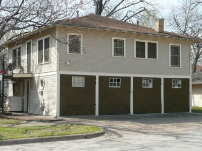1301 Park Place garageapt 2008
