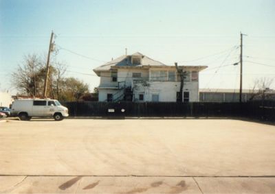 1313 Alston 1995
