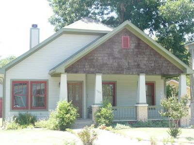 1320 College 2011
