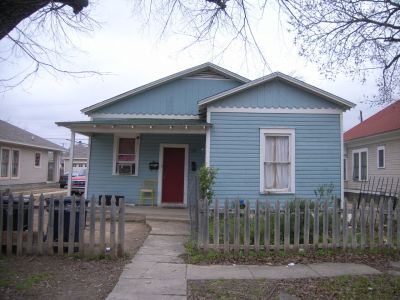 1320 Lake 2010
