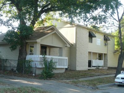 1329 5th 2011
Remodeled by Coydogs LLC
