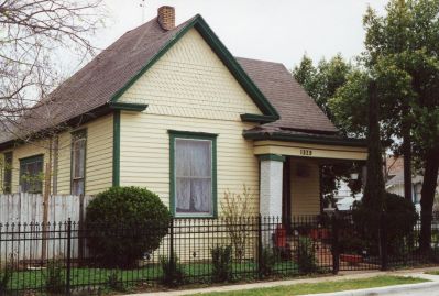 1329 Fairmount 2000
