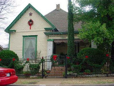 1329 Fairmount 2002

