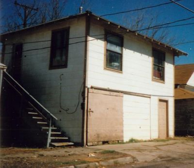 1329 Lake garage apt 1995
