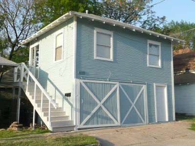 1329 Lake garage apt 2011
