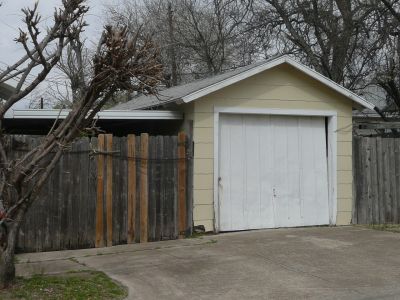1329 Washington garage 2011
