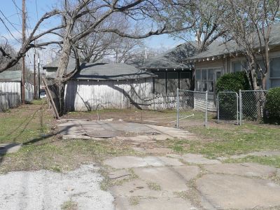 1330 7th garage 2011
Garage was demolished

