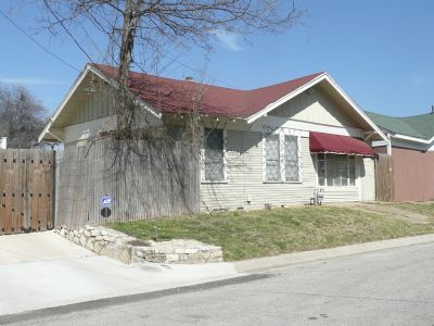 13 Chase Court guesthouse back 2011
