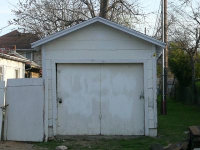 1400 Fairmount garage 2008
