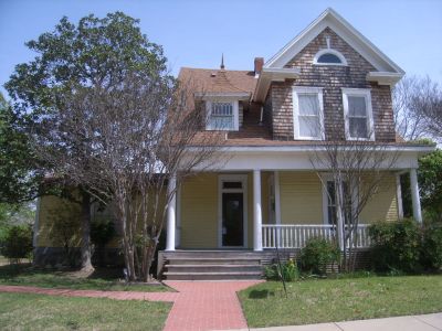 1419 Lipscomb 2010
