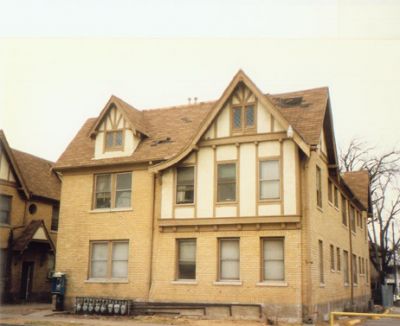 1420 College 1995
