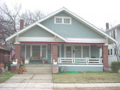 1421 Adams 2002
