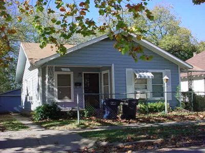 1422 Henderson 2003
