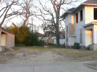1423 Alston garageapt gone 2009
