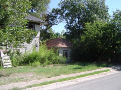 1425 Alston garage 2005
