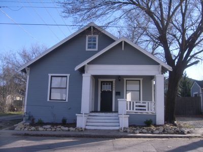 1463 Myrtle 2010
