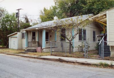 1501 Fairmount garage apt 2000
