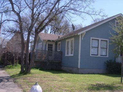 1503 Alston side 2010
