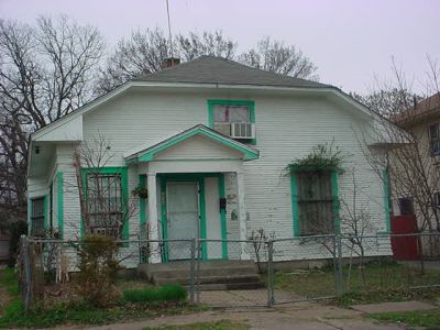 1505 Henderson 2003
