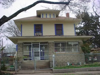 1509 Henderson 2003
