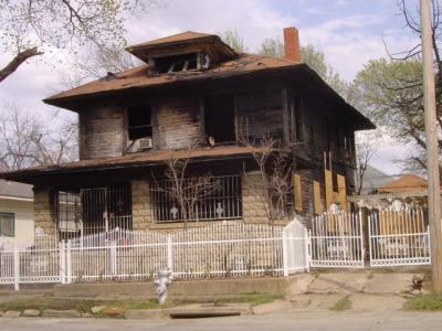 1509 Henderson 2007
Severely damaged by fire, was demolished
