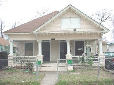 1512 Adams 2002

