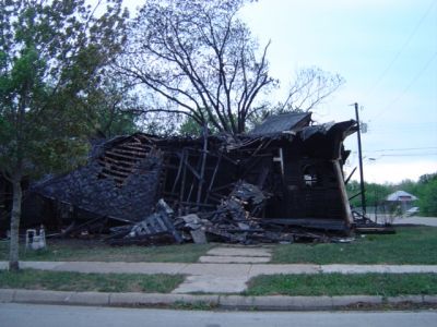 1600 Lipscomb 2006 March
Total loss by fire same windy night as 1604 & 1800 Lipscomb burned, caused by transformer arcing
