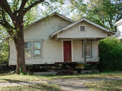 1604 Lipscomb 2003
Moved in by Jerry Hawkins
