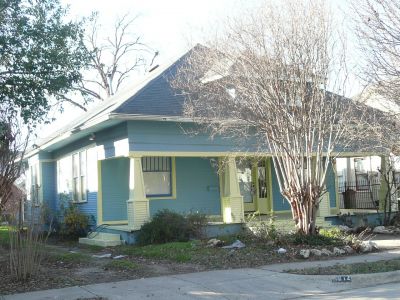 1612 Adams 2012
