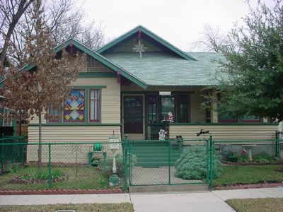 1615 Adams 2002
