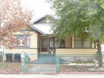 1615 Adams 2009
