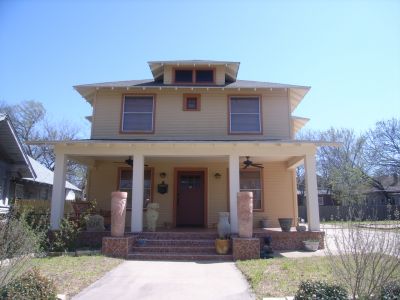 1617 Adams 2010
