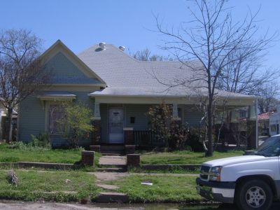 1627 College 2010
