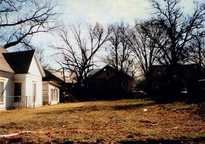 1629 Henderson 1995
