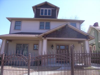 1637 Adams 2010
