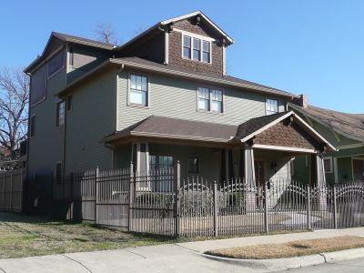 1636 Adams 2012
