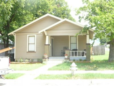 1651 Adams 2008
